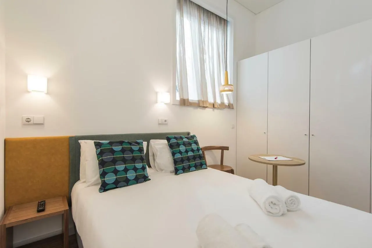 Chiado Cosmopolitan Apartments Лиссабон Португалия