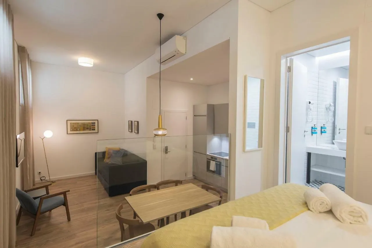Chiado Cosmopolitan Apartments Лиссабон